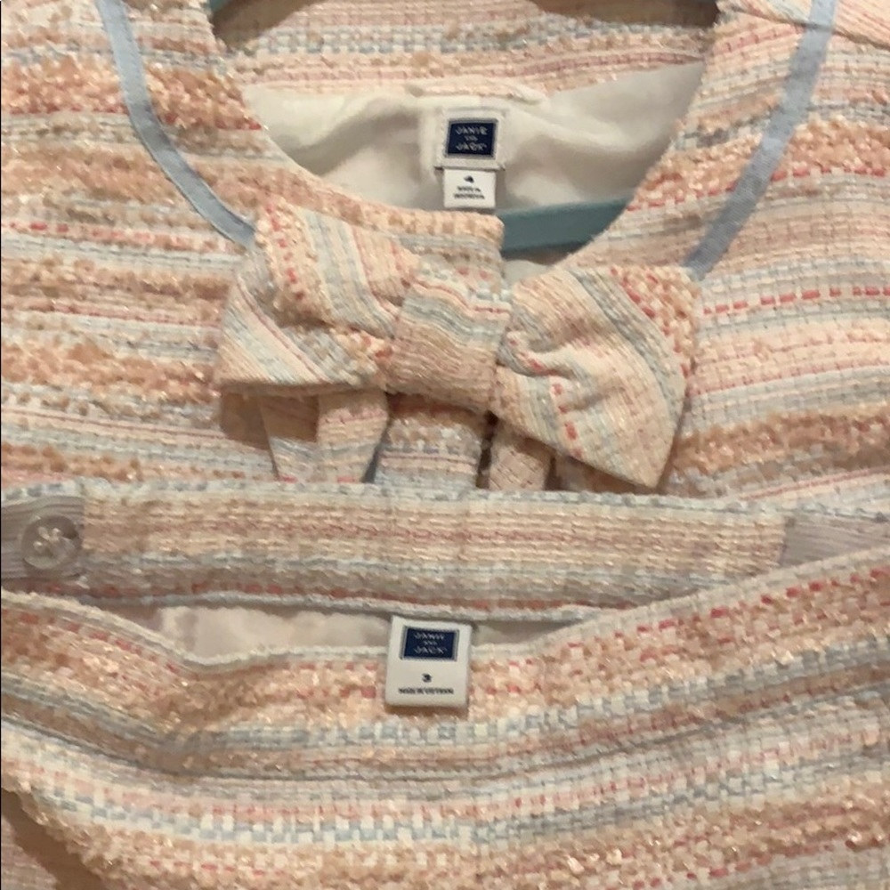 Set - Picture 3 of 6